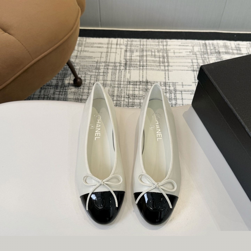 Ch*el sandals